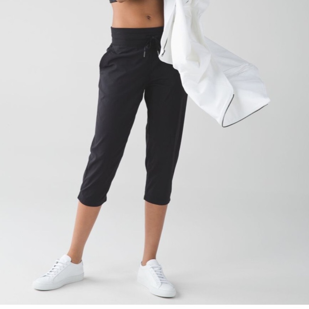 Lululemon Studio Crop II